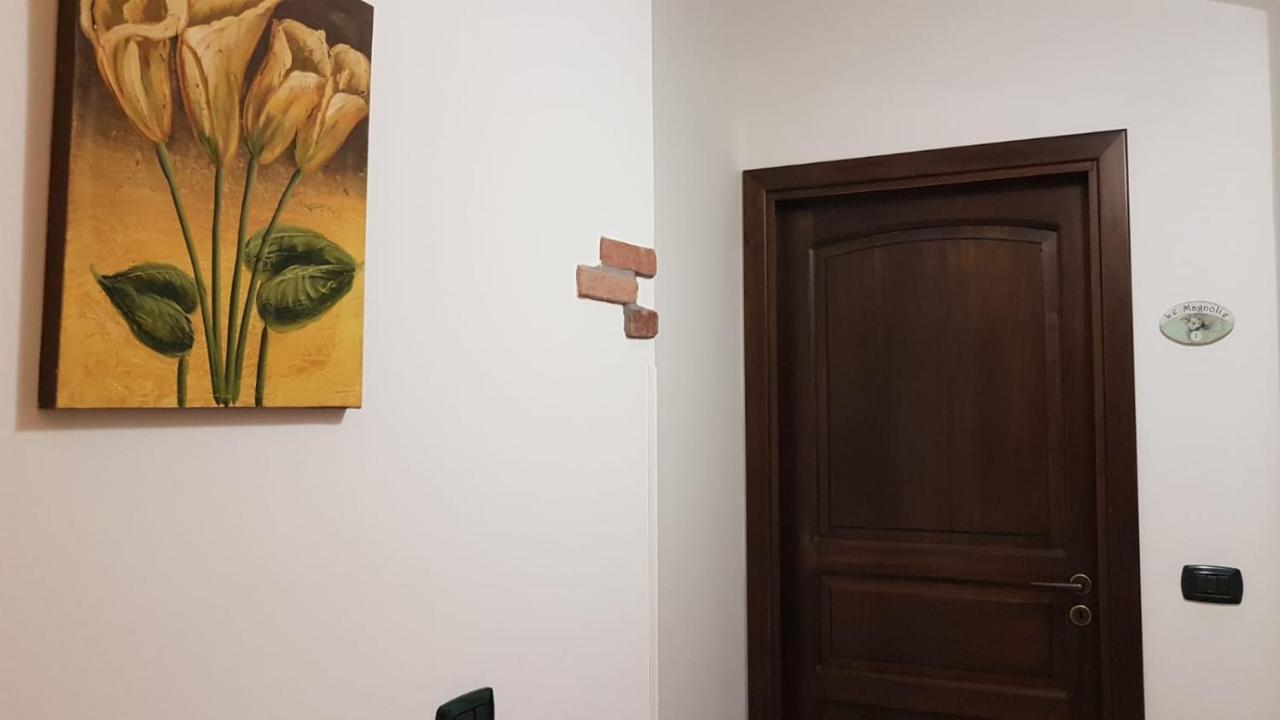 B&B L'Eucalipto Paola Buitenkant foto