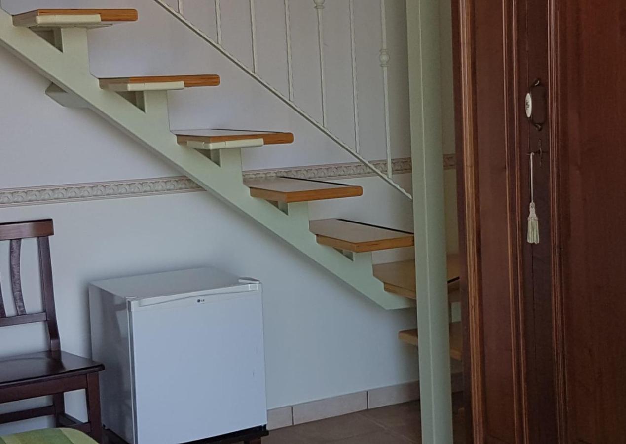 B&B L'Eucalipto Paola Buitenkant foto