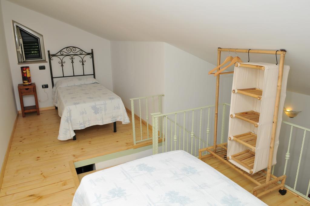 B&B L'Eucalipto Paola Kamer foto
