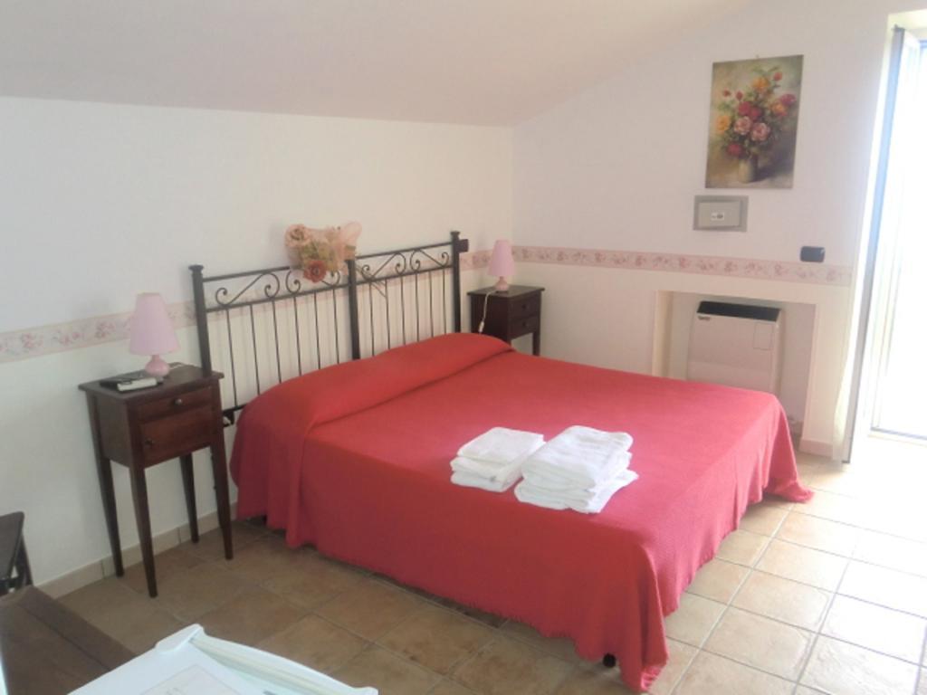 B&B L'Eucalipto Paola Kamer foto